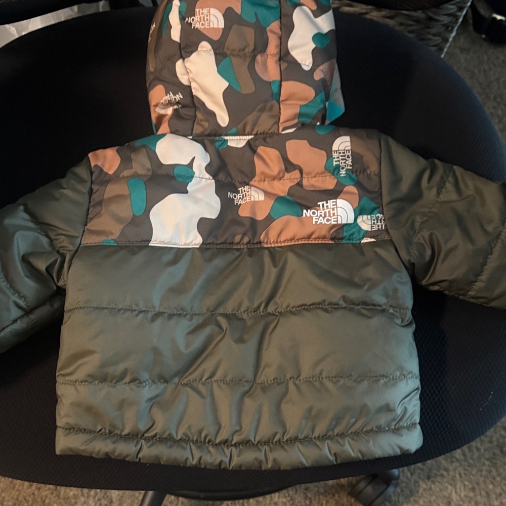 The North Face Multicolor Camouflage Jacket - Picture 3 of 6
